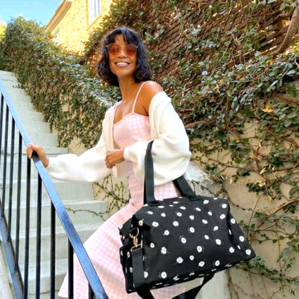 Alice Olivia Daisy duffle bag